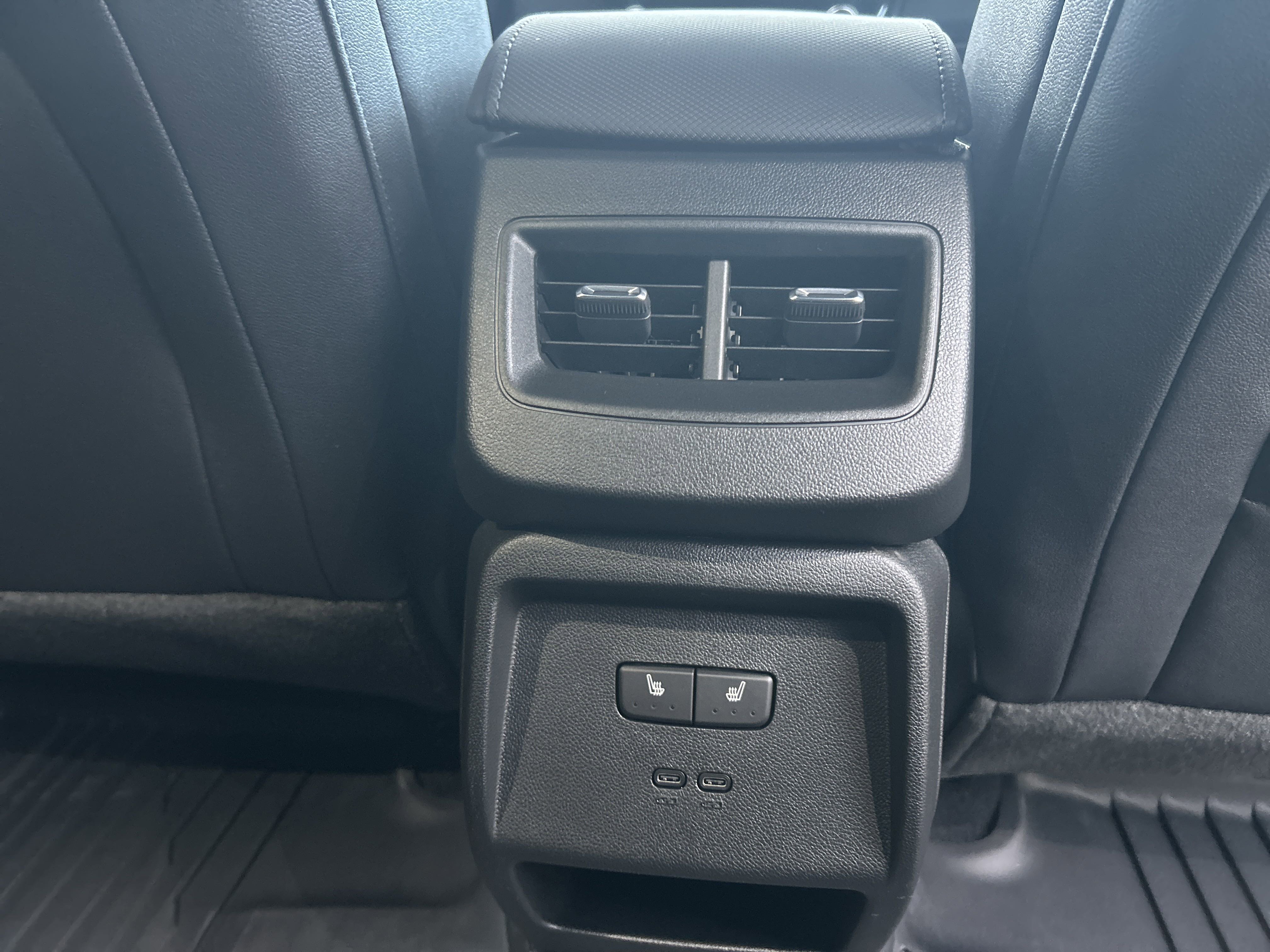 2026 Chevrolet Equinox EV 3RS photo 4