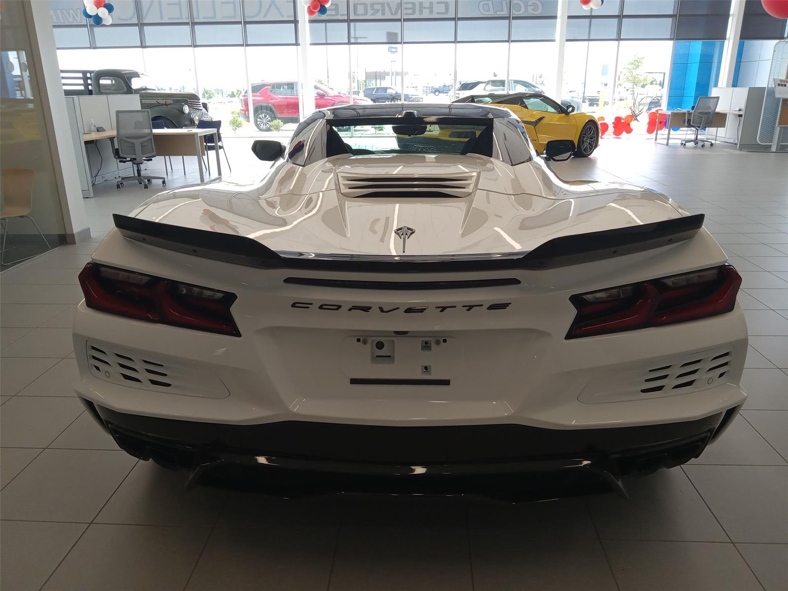 2025 Chevrolet Corvette E-Ray 2LZ photo 15