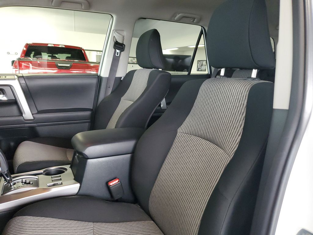 2024 Toyota 4Runner SR5 photo 15