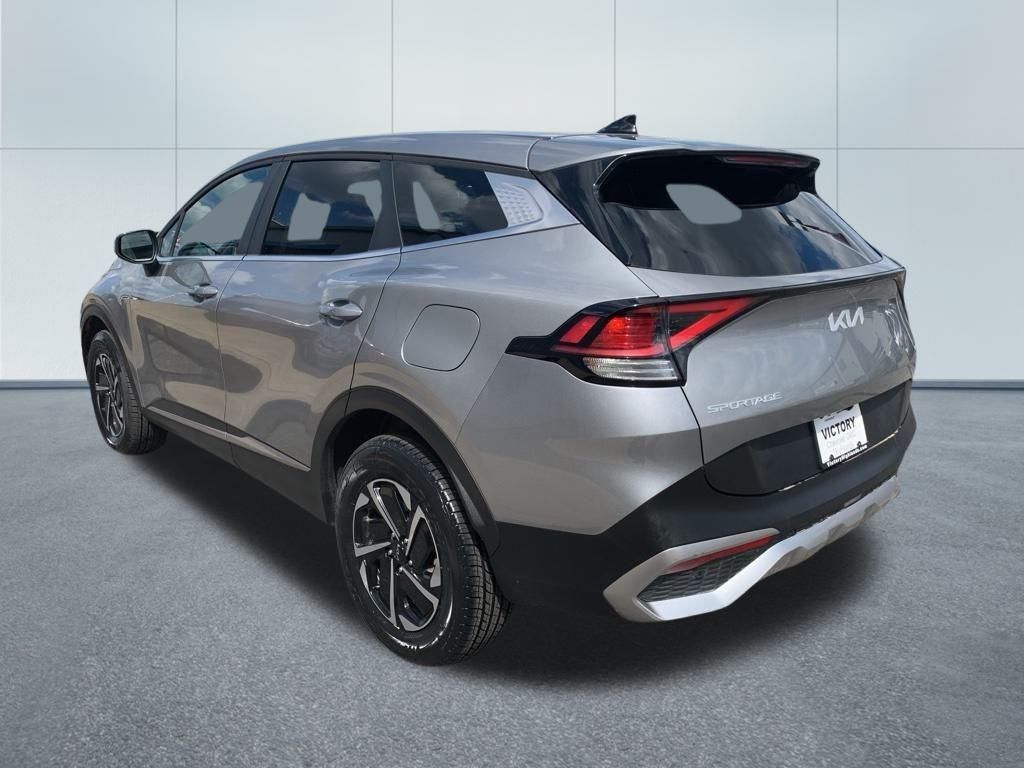 2023 Kia Sportage Hybrid LX photo 5