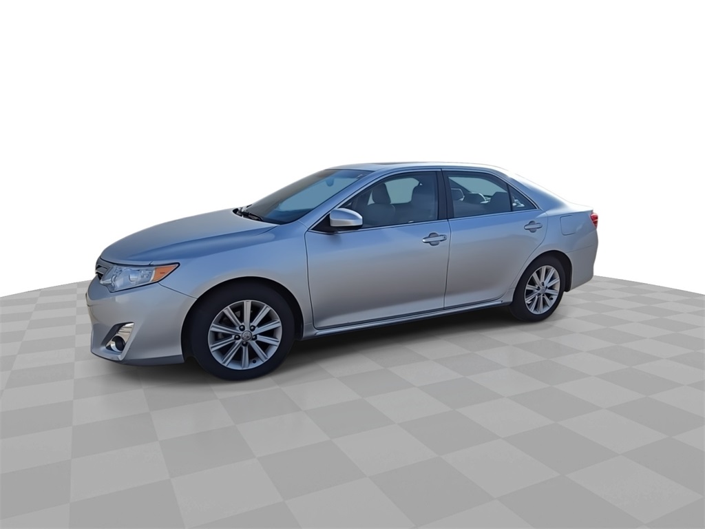 2012 Toyota Camry XLE photo 4