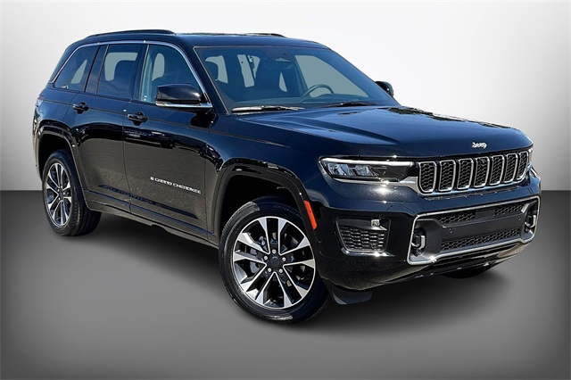 2025 Jeep Grand Cherokee Overland's photo