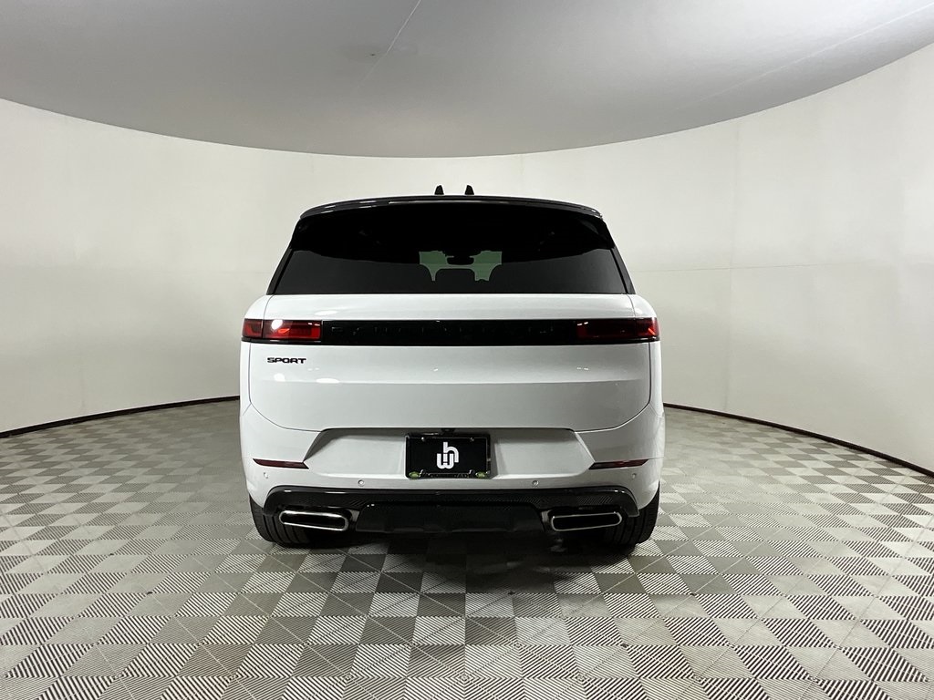 2025 Land Rover Range Rover Sport SE photo 2