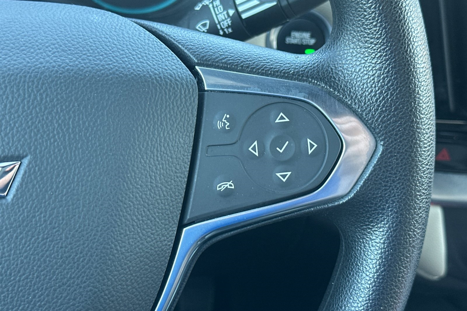 2022 Chevrolet Traverse LS photo 28