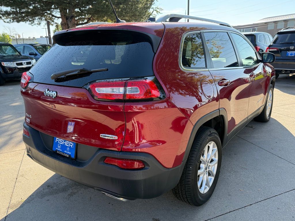 2016 Jeep Cherokee Latitude photo 4