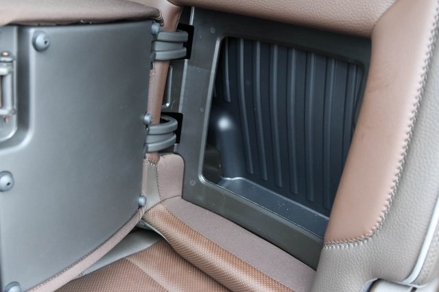 Used 2023 White GMC Denali image 23