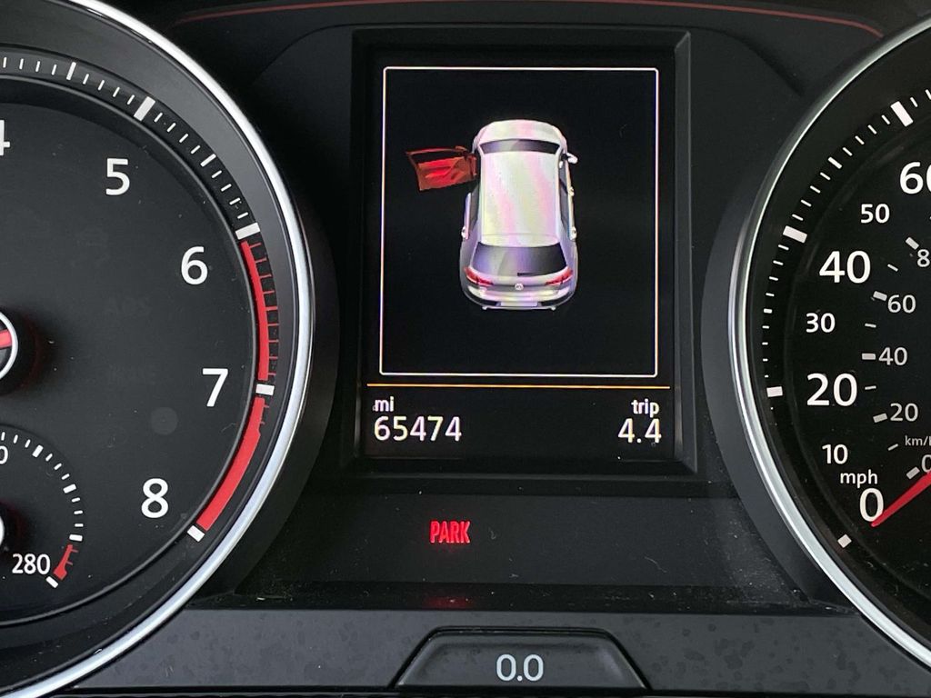 2015 Volkswagen Golf GTI Autobahn Performance photo 13