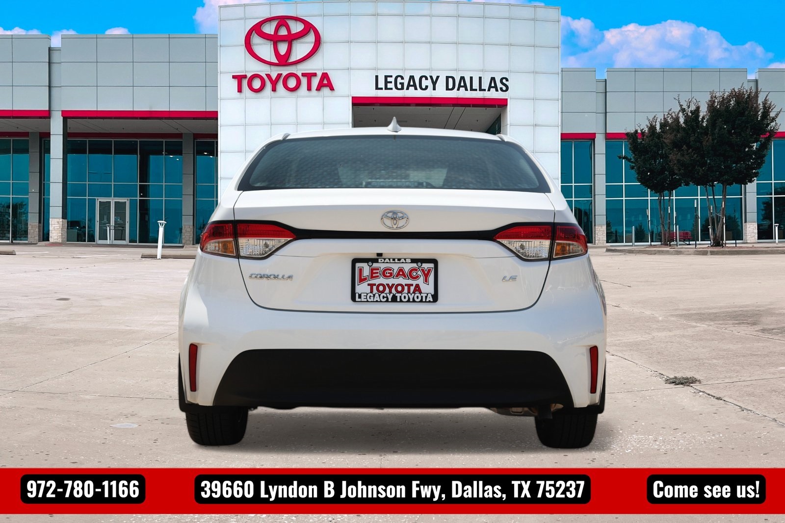 2024 Toyota Corolla LE photo 3