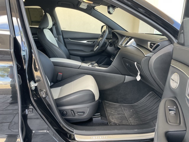 2023 Infiniti QX55 Sensory photo 18