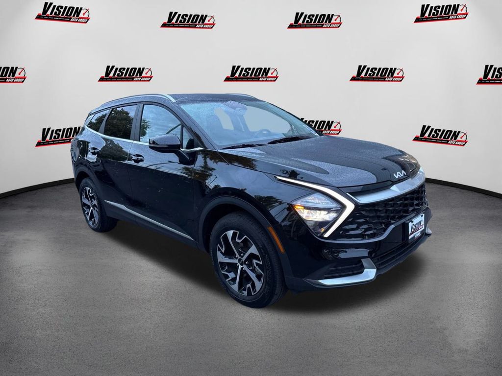 2023 Kia Sportage EX photo 3