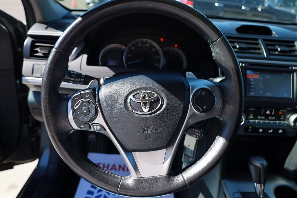 2012 Toyota Camry L photo 13