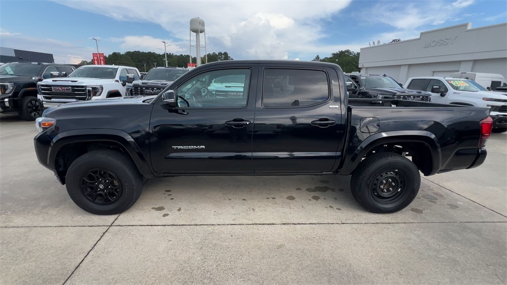 2022 Toyota Tacoma SR5 photo 5