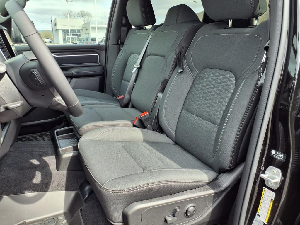 2025 Ram 1500 Big Horn Lone Star photo 4