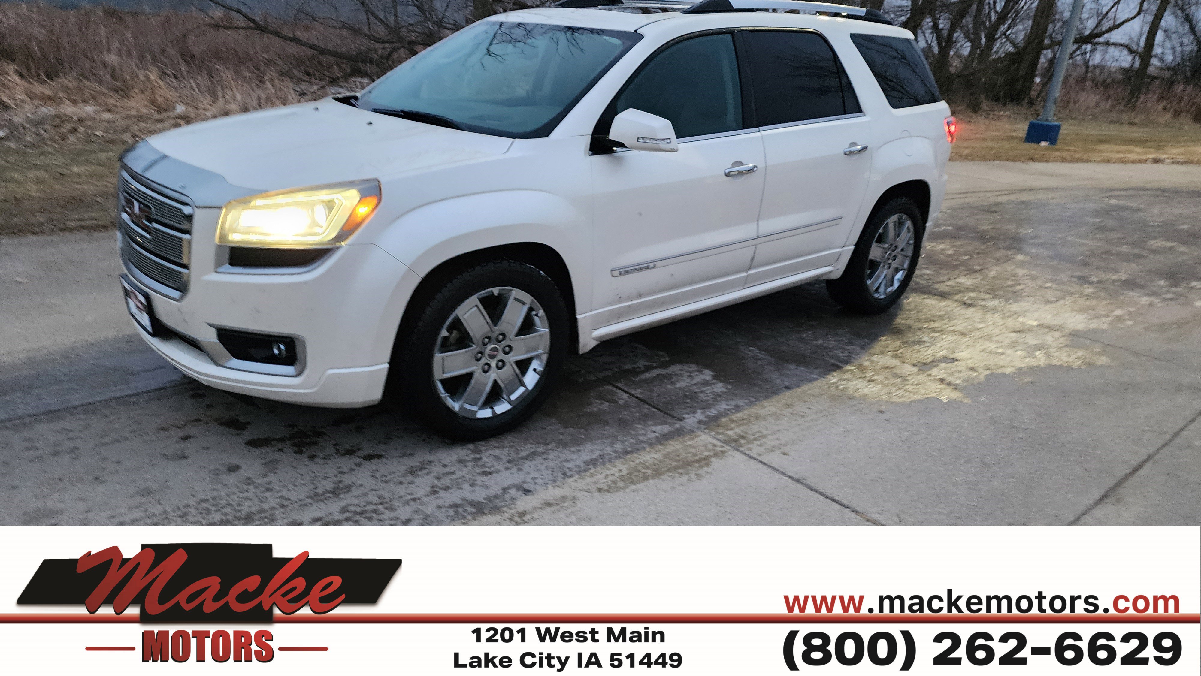 2013 GMC Acadia Denali's photo