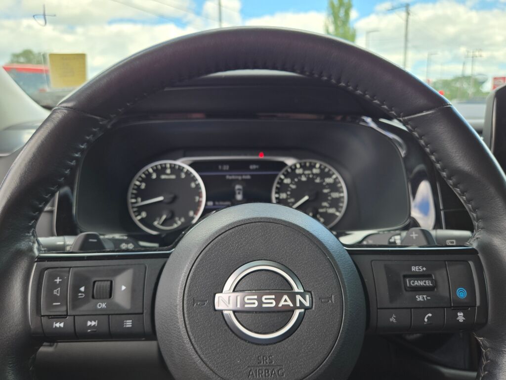2023 Nissan Pathfinder SL photo 32