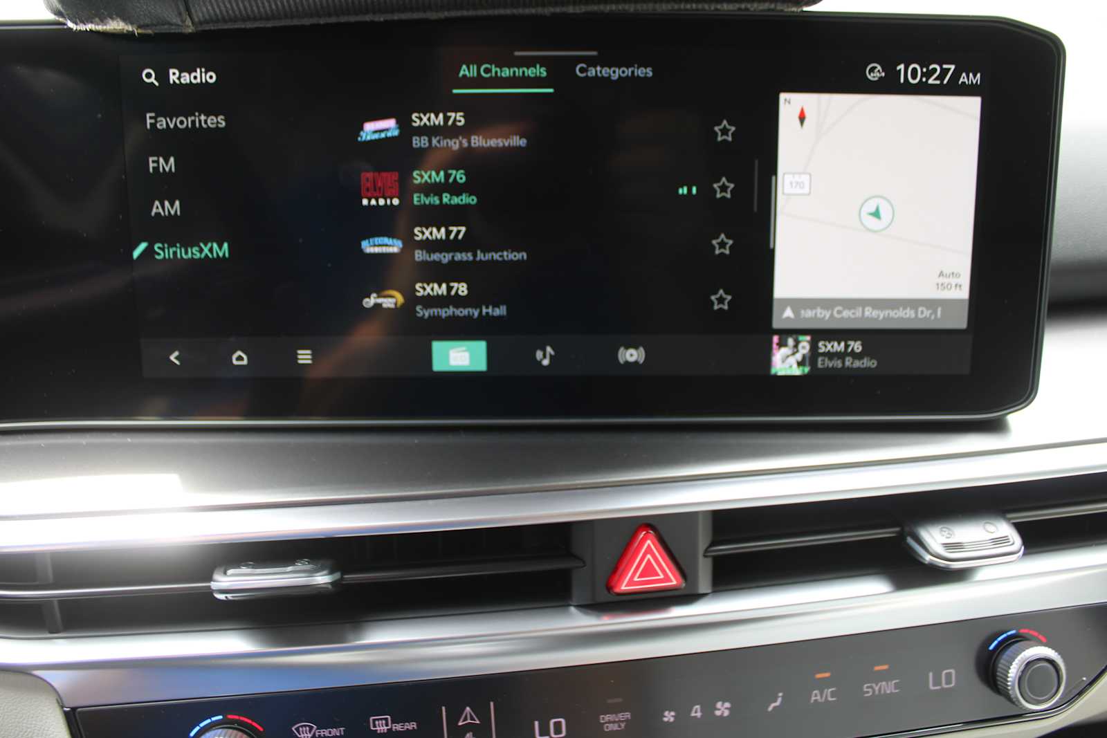 2025 Kia Sorento Hybrid EX photo 44