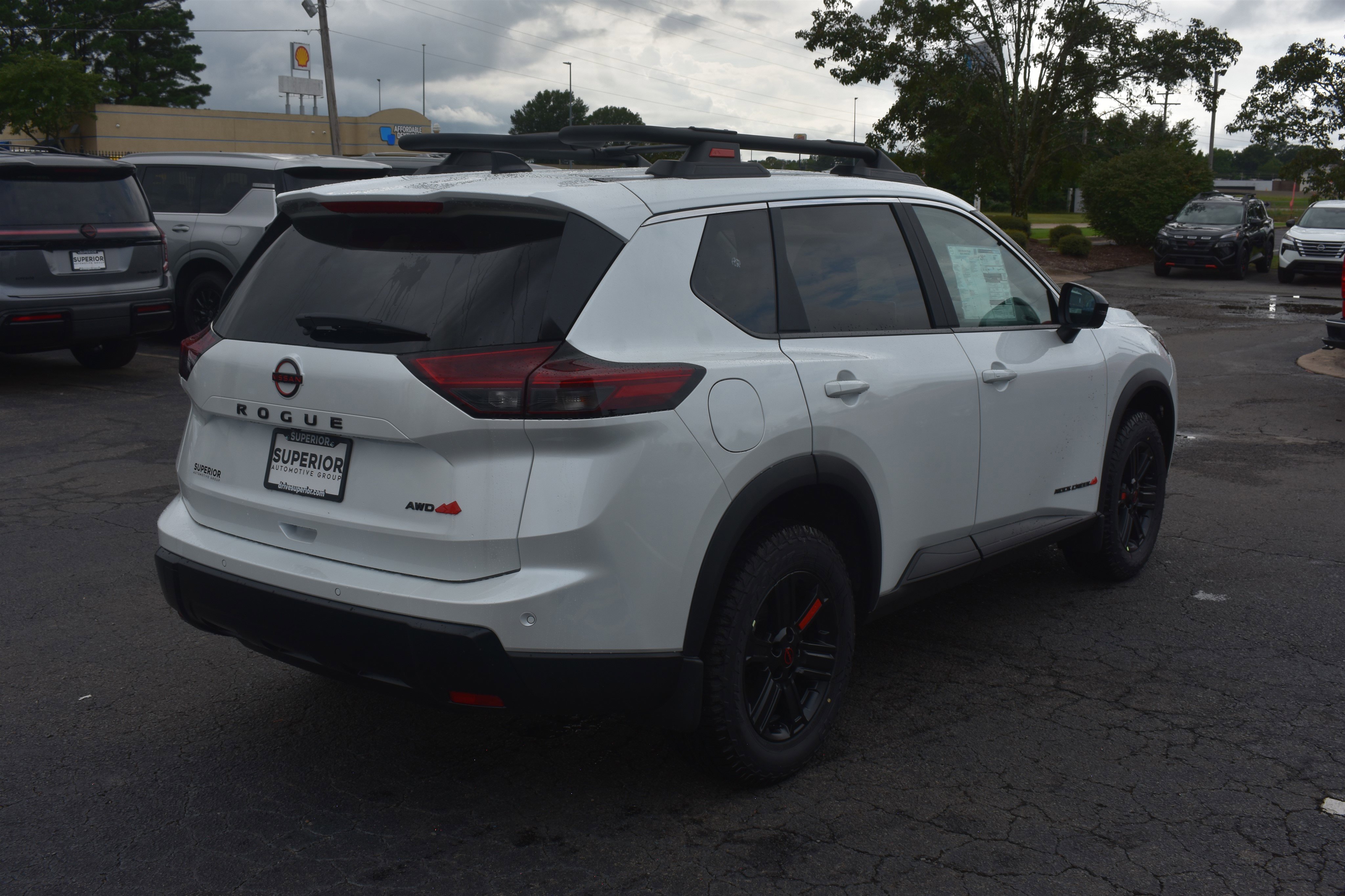 2026 Nissan Rogue SV photo 4