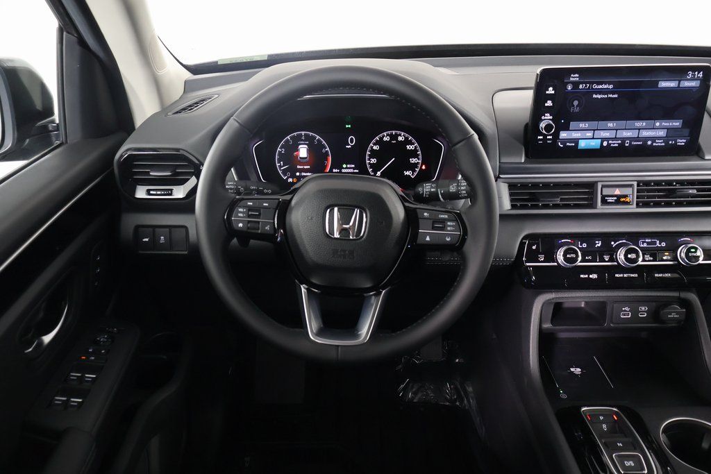 2025 Honda Pilot EX-L photo 2