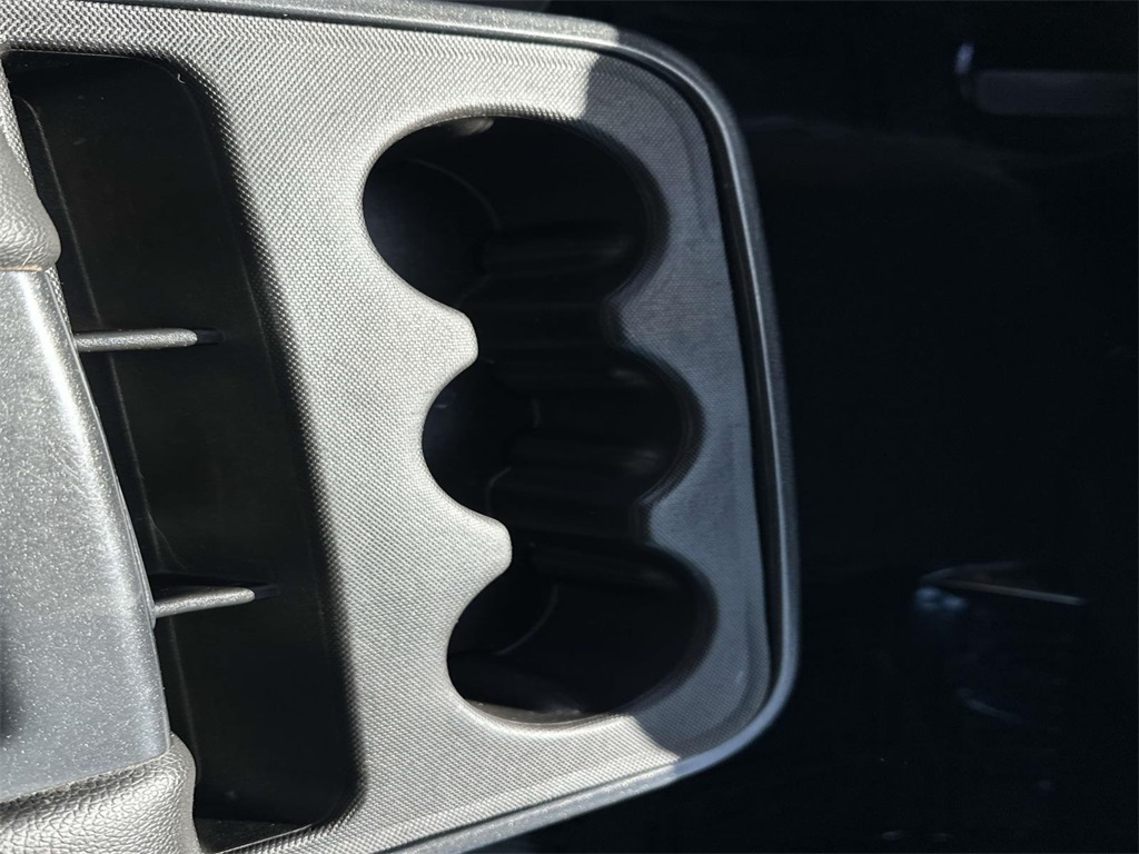 2017 Chevrolet Silverado 1500 LT photo 19