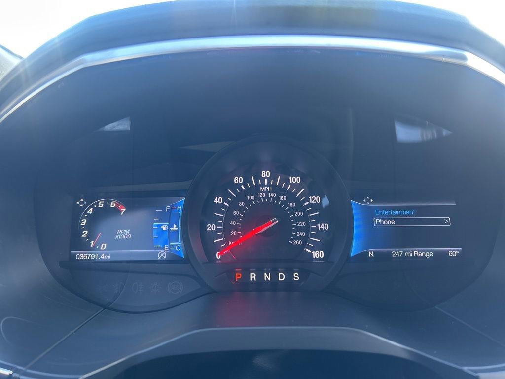 2021 Ford Edge ST photo 16