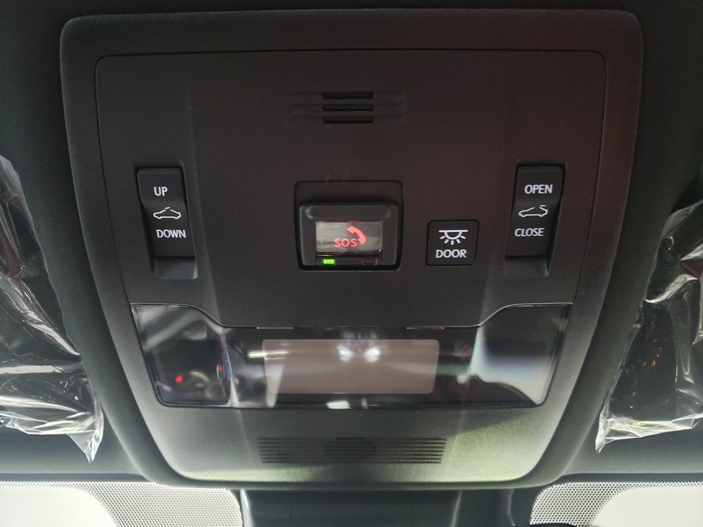 2025 Lexus IS 300 photo 18