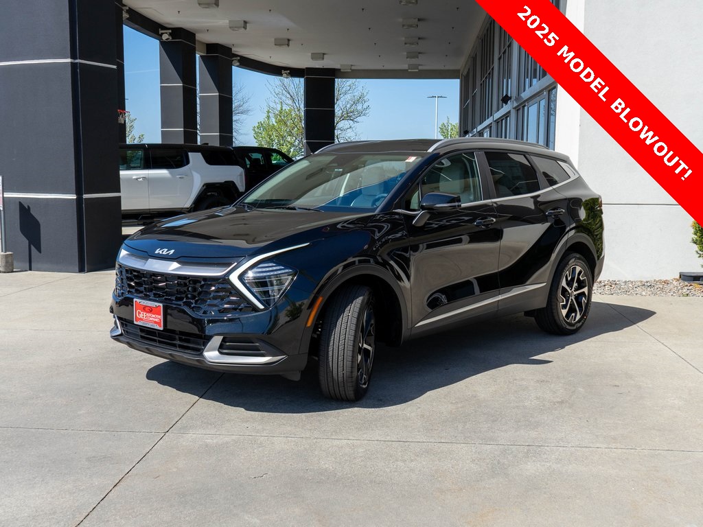 2025 Kia Sportage Hybrid EX photo 3