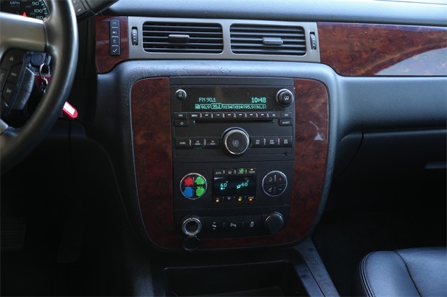 2012 Chevrolet Tahoe LT photo 16
