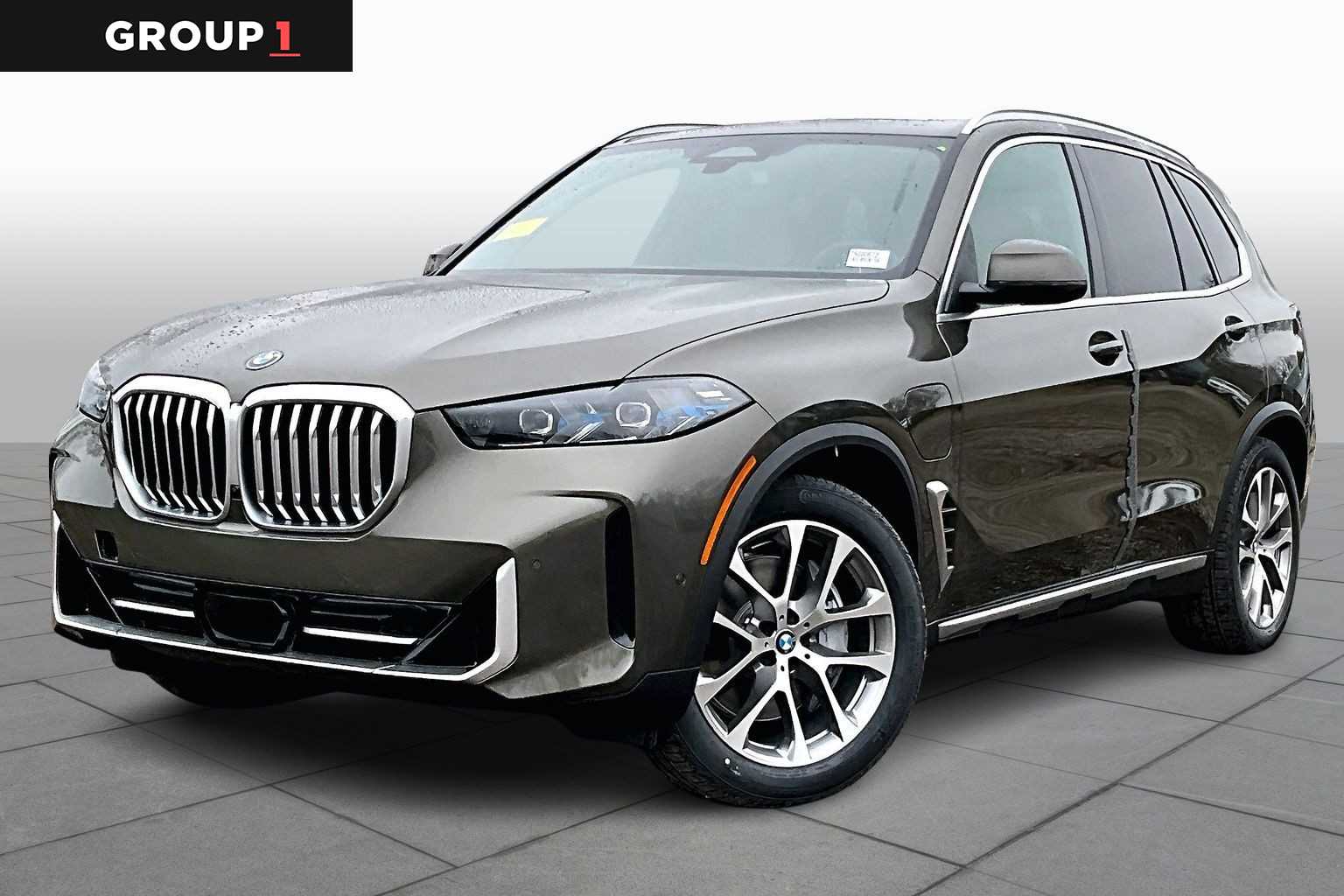2026 BMW X5 50e's photo