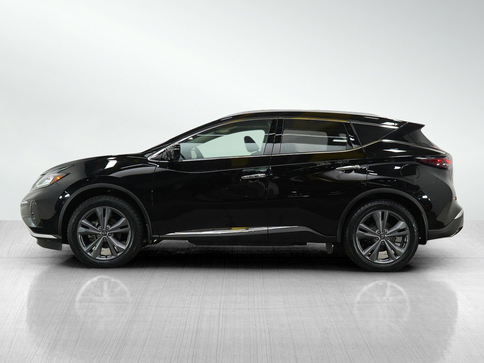 Used 2024 Nissan Murano Platinum with VIN 5N1AZ2DS5RC114617 for sale in Minneapolis, Minnesota