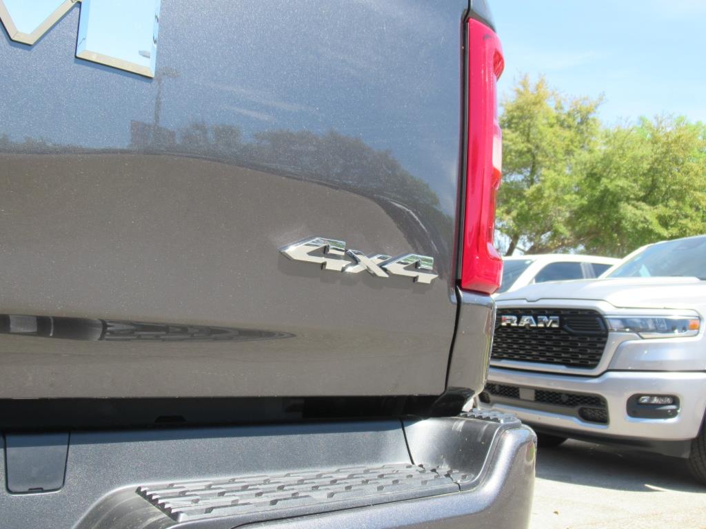 2025 Ram 1500 Big Horn Lone Star photo 7