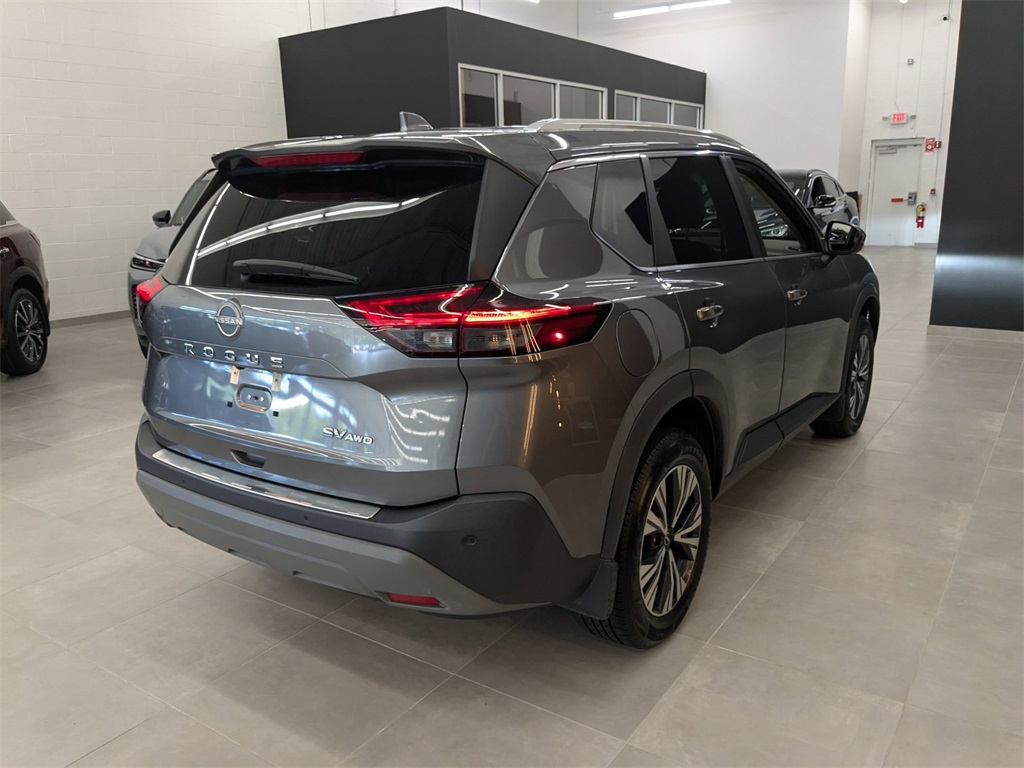 2022 Nissan Rogue SV photo 3