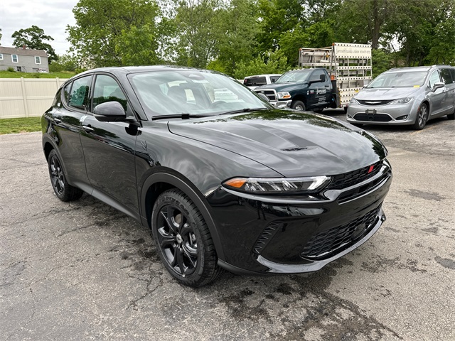2025 Dodge Hornet GT photo 4