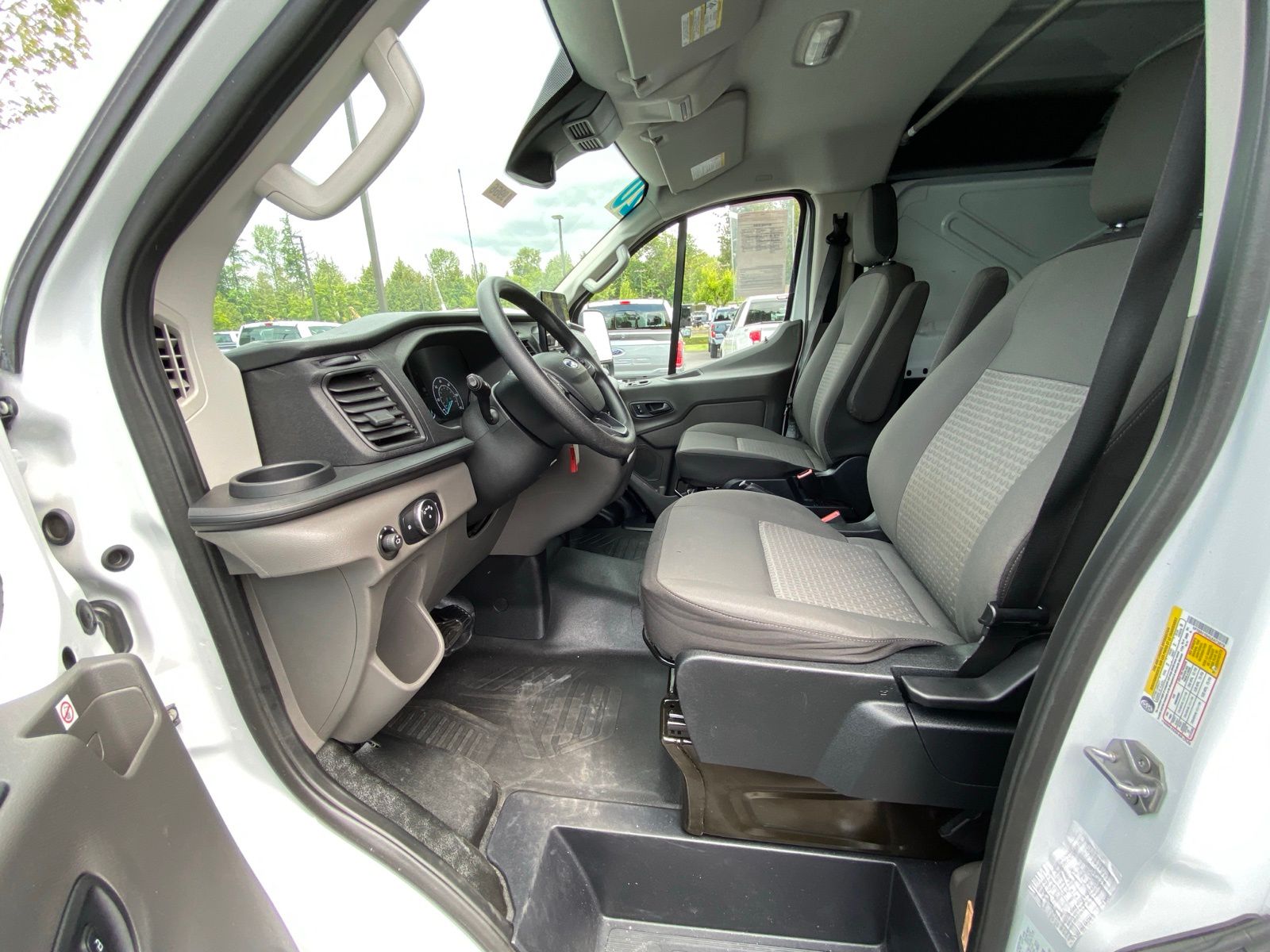 2020 Ford Transit photo 12