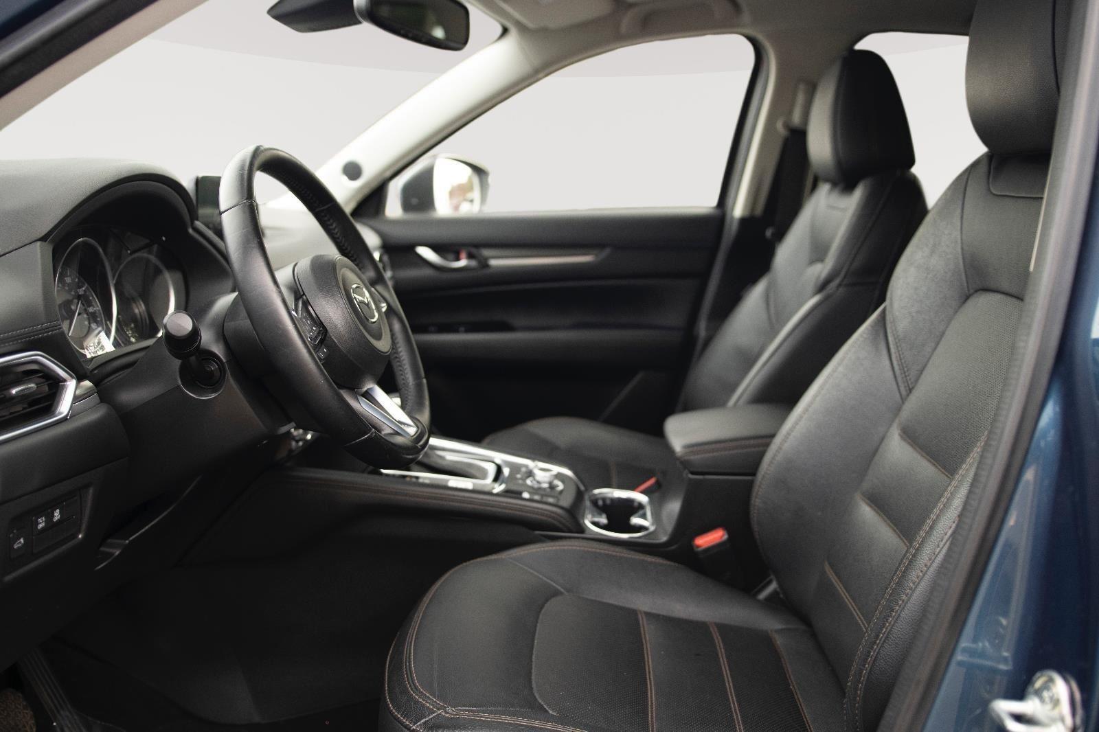 2017 Mazda CX-5 Grand Touring photo 2