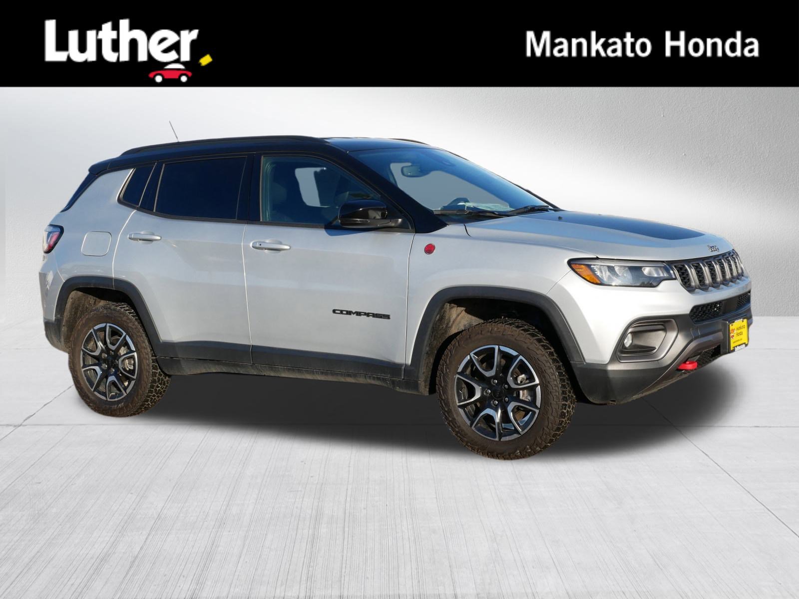 2024 Jeep Compass Trailhawk's photo
