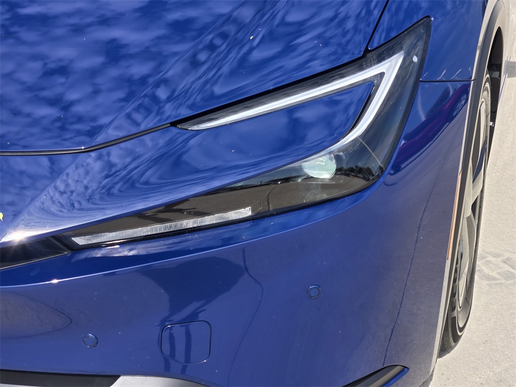2024 Toyota Prius Prime SE photo 10