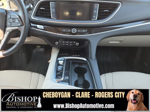 2022 Buick Enclave Essence photo 21