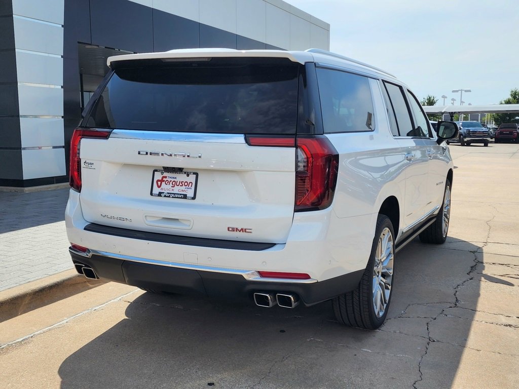 2026 Gmc Yukon XL Denali photo 2