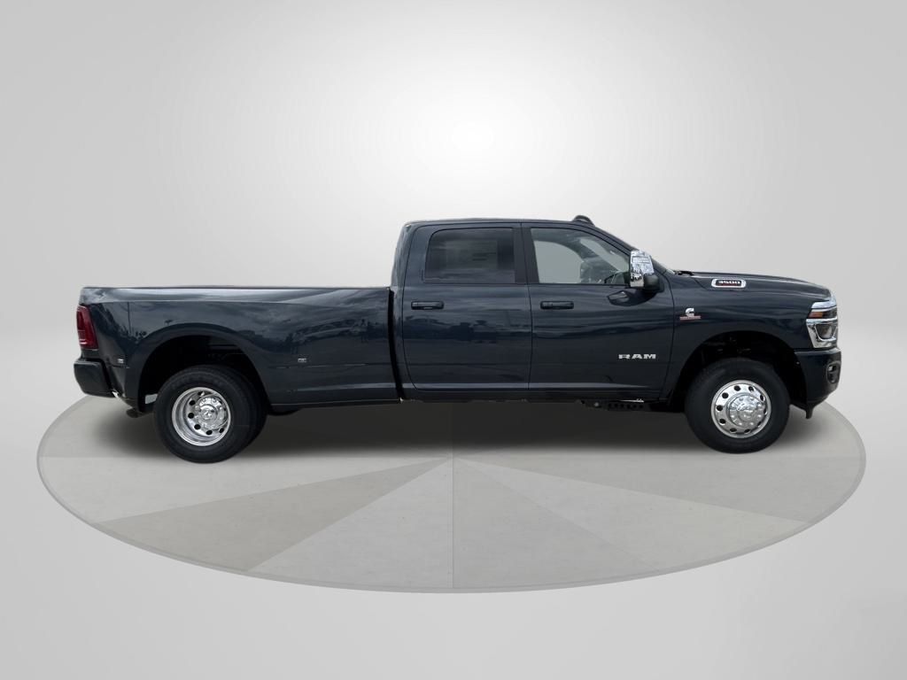 2025 Ram 3500 Laramie photo 8