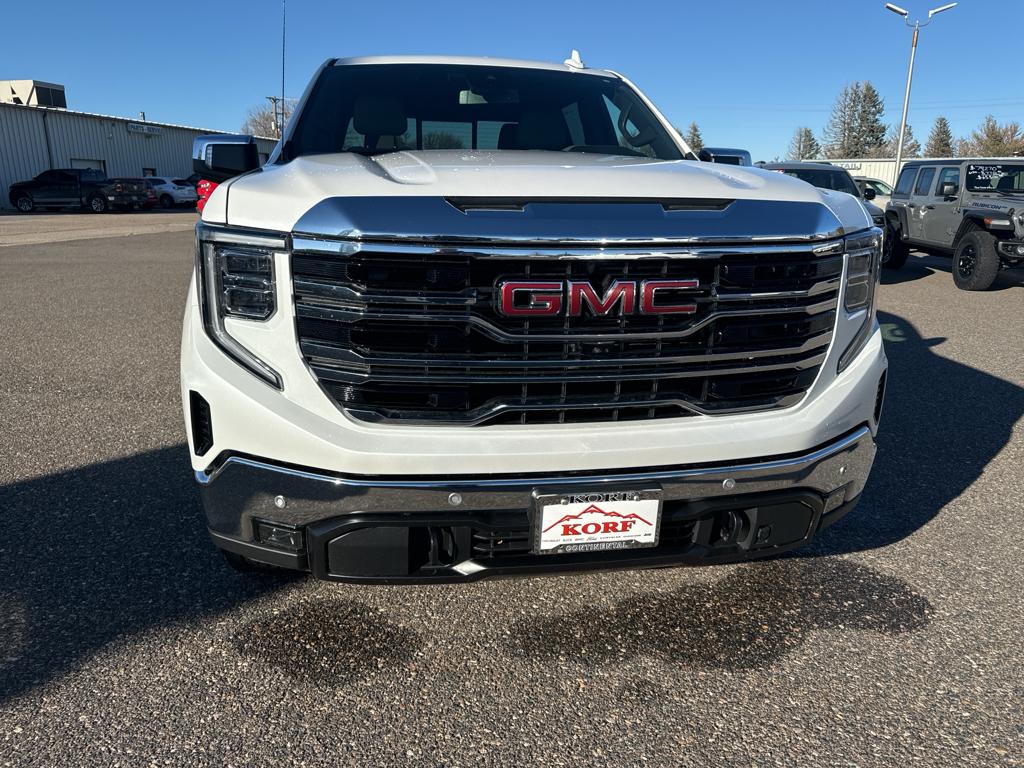 2023 Gmc Sierra 1500 SLT photo 3
