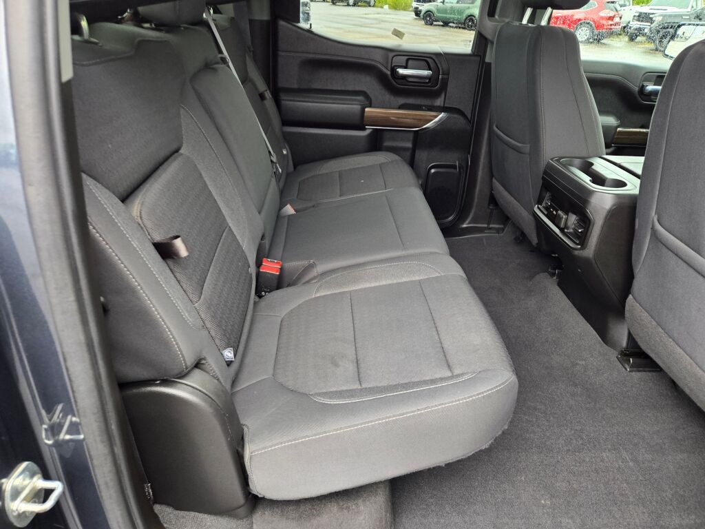 2021 Chevrolet Silverado 1500 RST photo 5