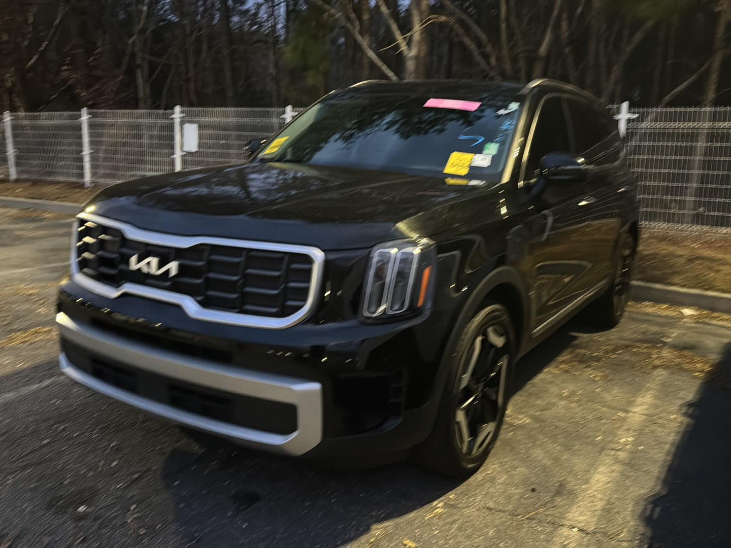 2023 Kia Telluride S's photo