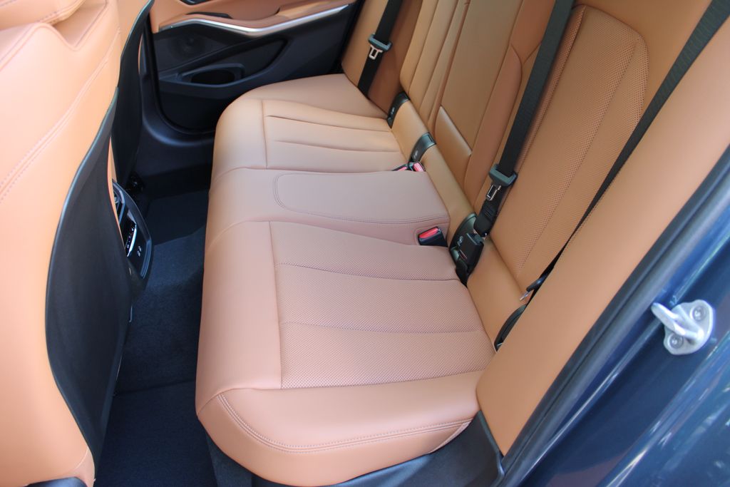 2025 Bmw 330i xDrive photo 21
