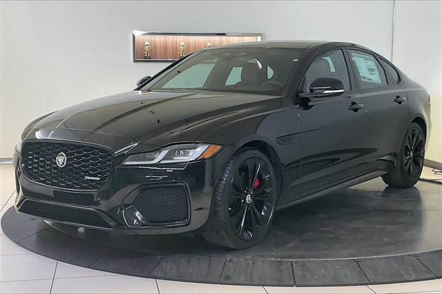 2024 Jaguar XF R-Dynamic SE