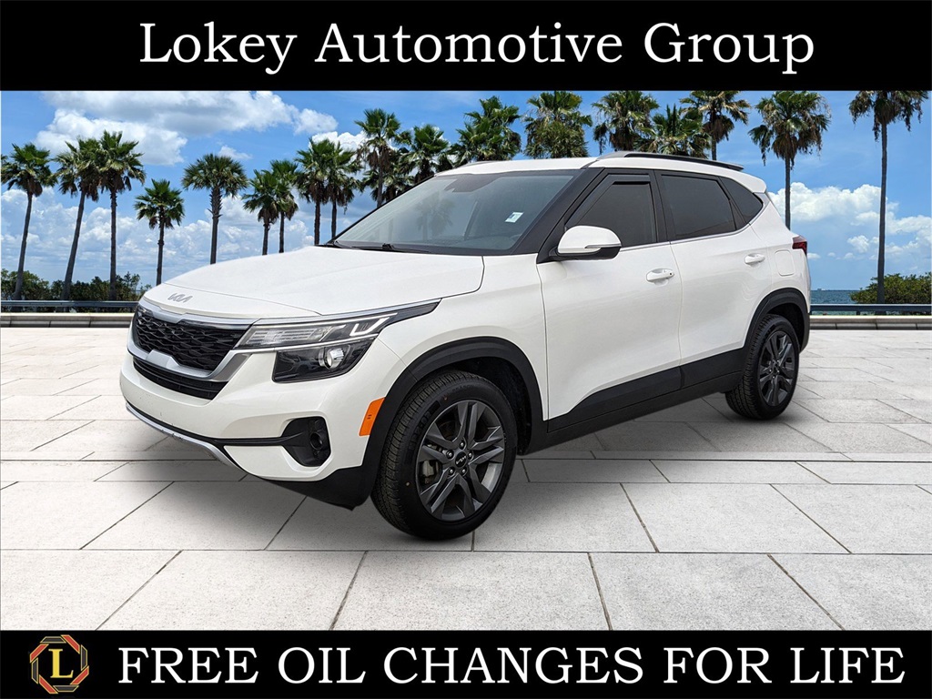 2023 Kia Seltos S's photo