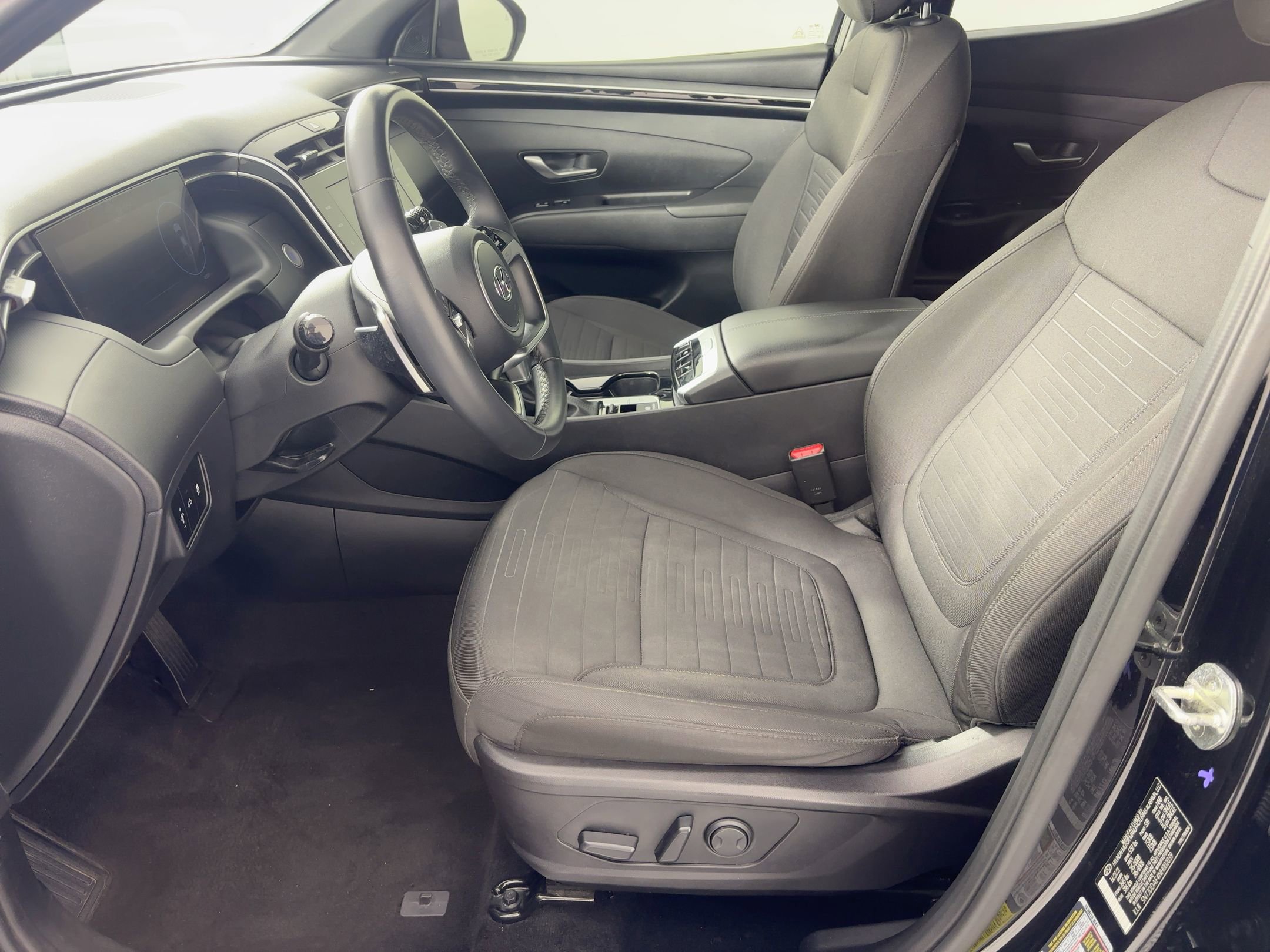 2022 Hyundai Santa Cruz SEL Premium photo 3