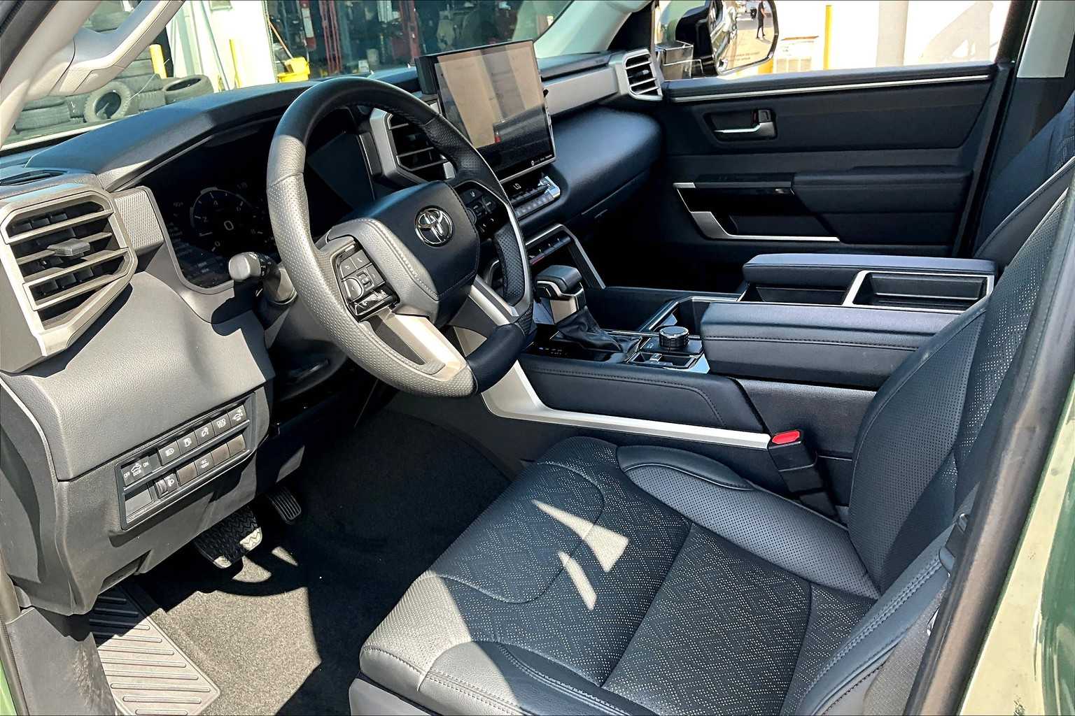 2023 Toyota Tundra Limited photo 16