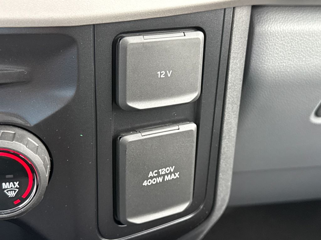 2025 Ford F-350 photo 22