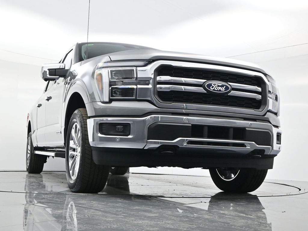 2025 Ford F-150 Lariat photo 26