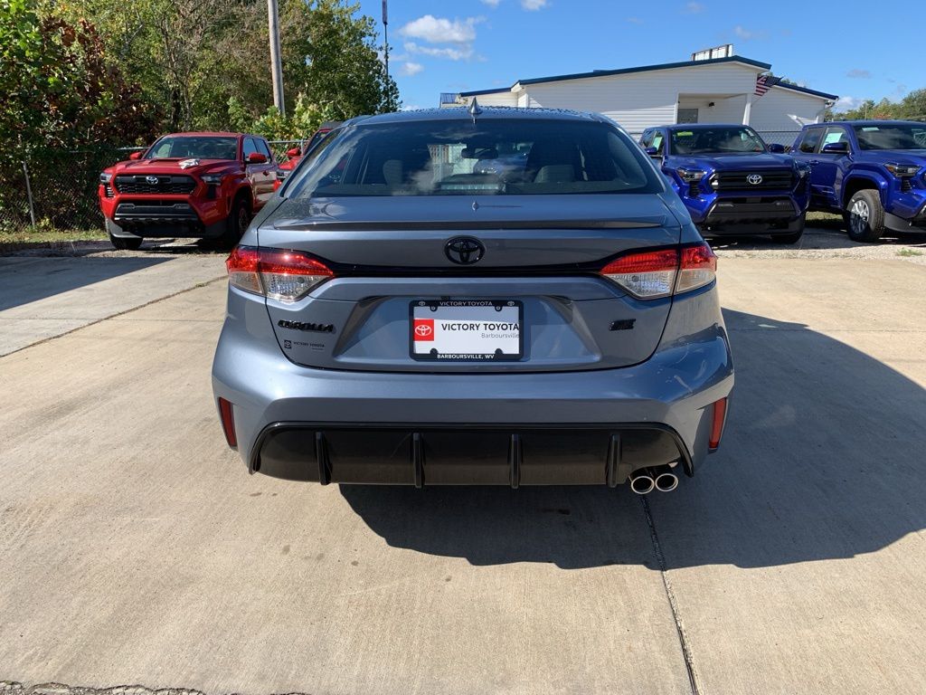 2025 Toyota Corolla SE photo 4